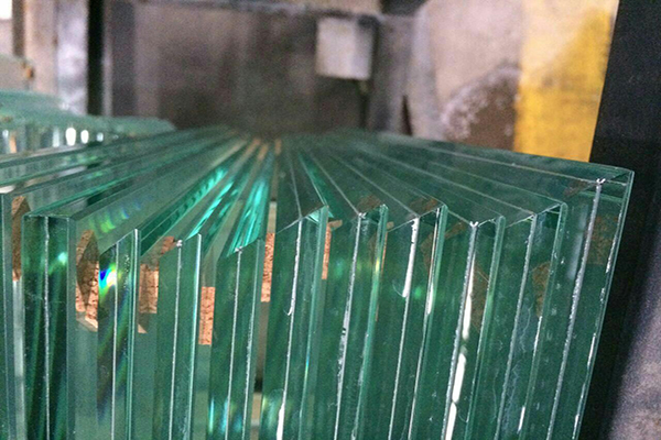 玻璃钢化